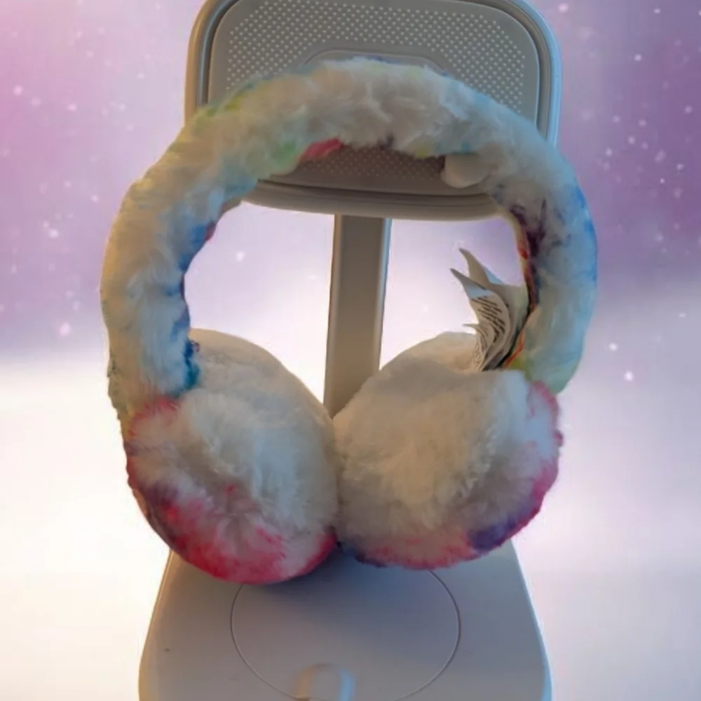 The Children's Place Fluffy Girls Rainbow Heart Ear Muffs One Size.